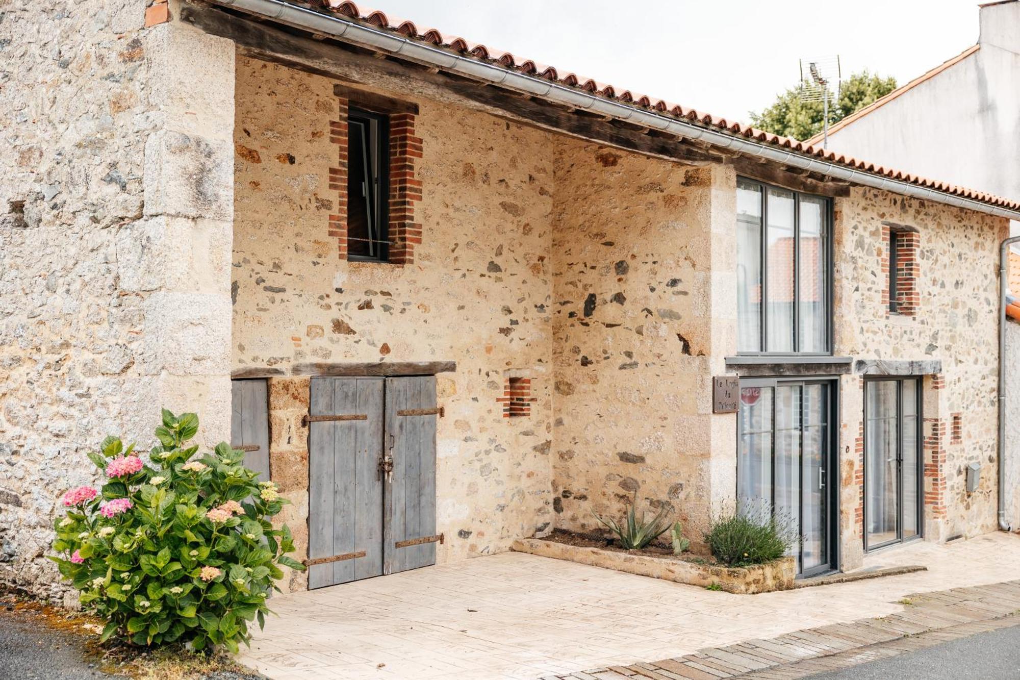 Le Logis Du Prieure Villa Les Châtelliers-Châteaumur Exterior photo